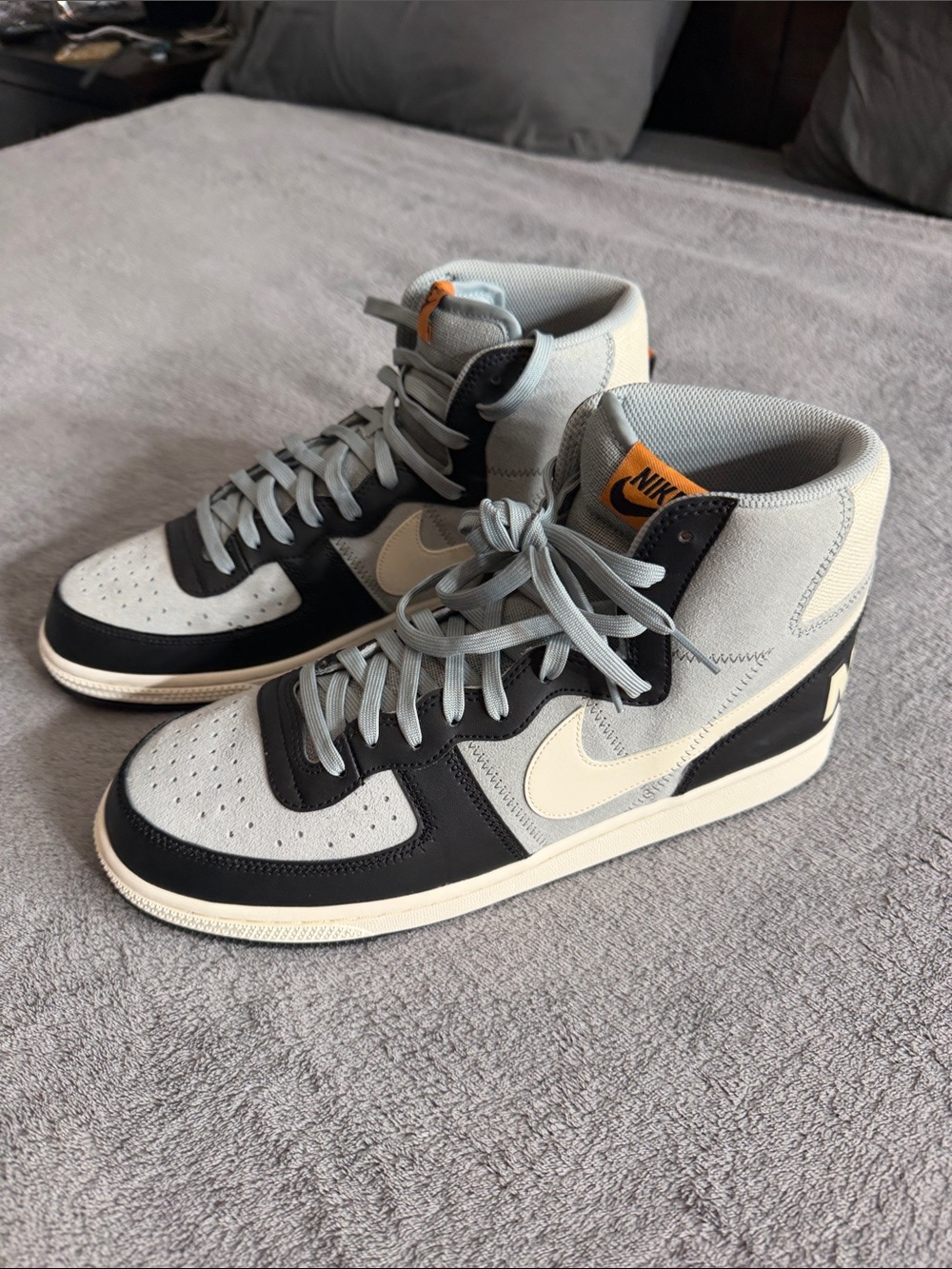 Nike  Terminator Men’s High-Top Sneakers — Gray/Black/Cream with Orange Tab
